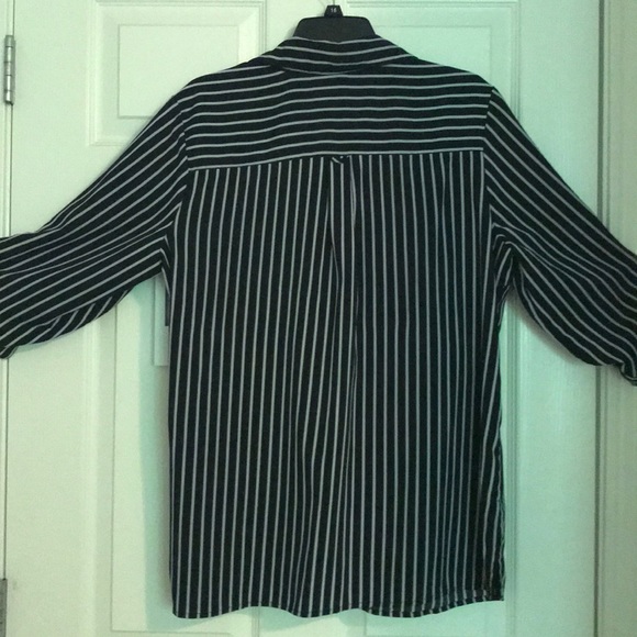 Beautiful B&W Oversized Blouse Sz. L - Picture 2 of 4